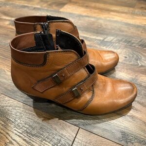 Taos leather booties